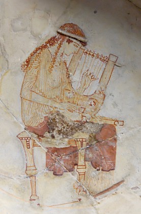 Muse_lyre_Louvre_CA482