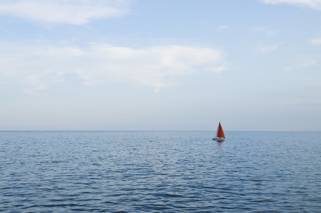 Solo-Sail-Boat