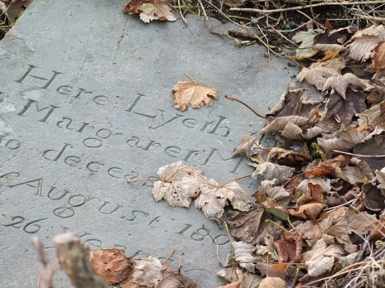 headstone-998097_640